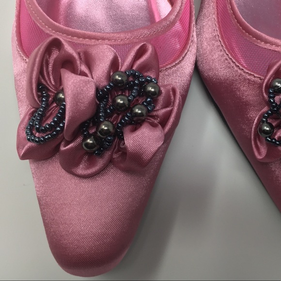 EY Boutique Women's Pink Satin 2.5 Inches Heel - Picture 10 of 16